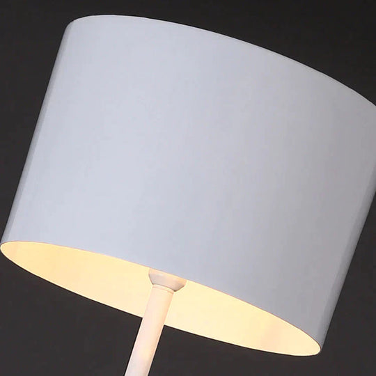 Gentleman Floor Lamp Creative Simple Living Room Hotel Bedside Post Modern Iron Floor Lamp Night Lamp