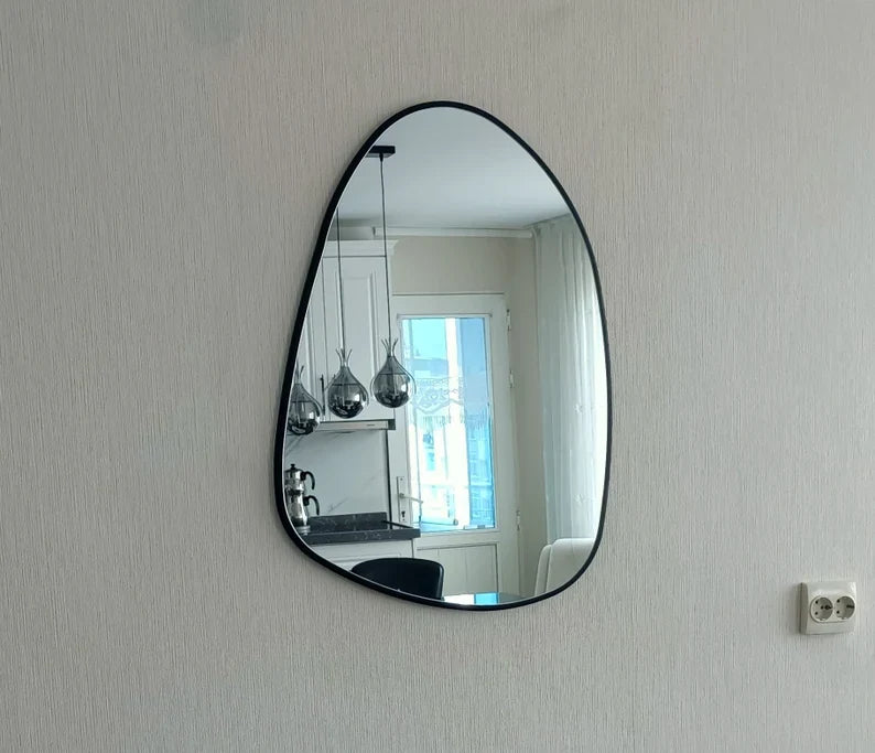 Asymmetrical Cloud Wood Wall Mirror – Chic and Versatile Decor