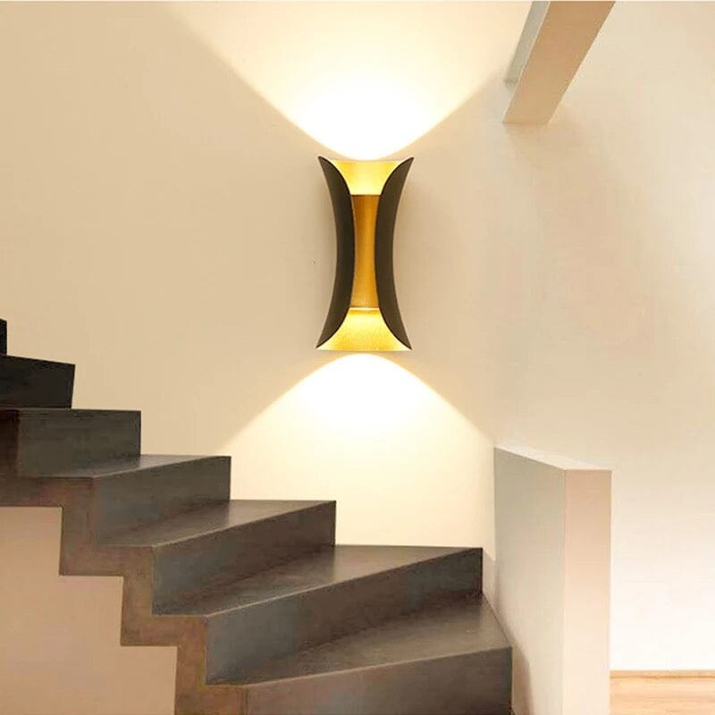 Classic Nordic Style Wall Lamp - Elegant and Functional Lighting