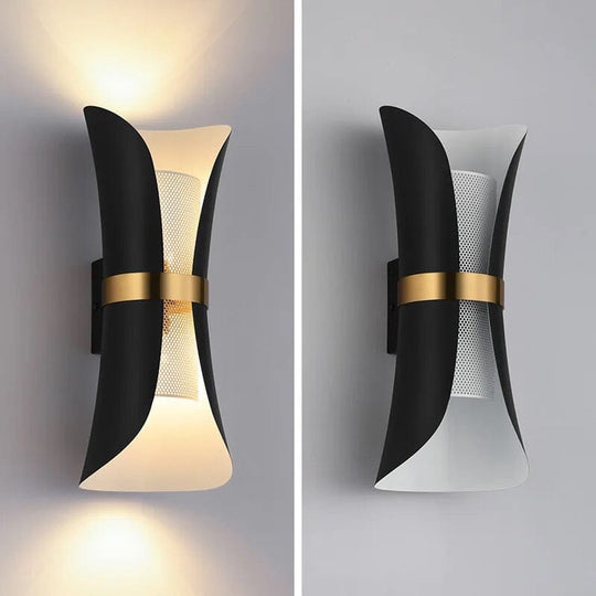 Erika LED Wall Lamp - Modern Design with Maximum Illumination