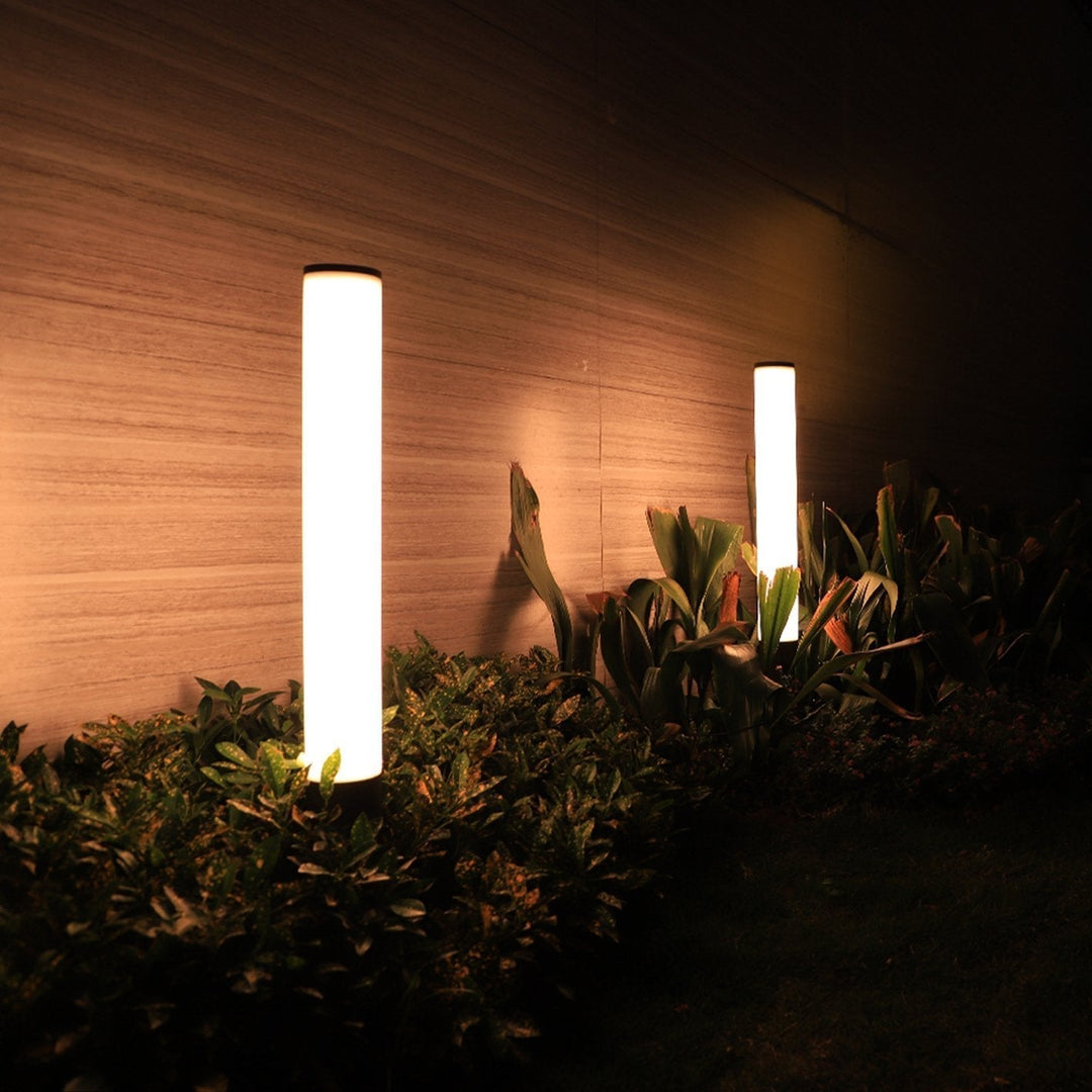 Slender Cylindrical Waterproof Modern Pathway Bollard Lights Outdoor Light