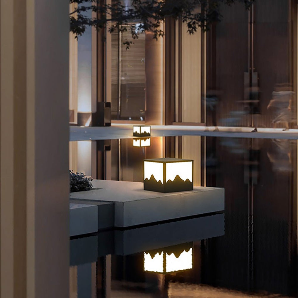 Landscape Silhouette Solar LED Waterproof Post Light for Garden Fence