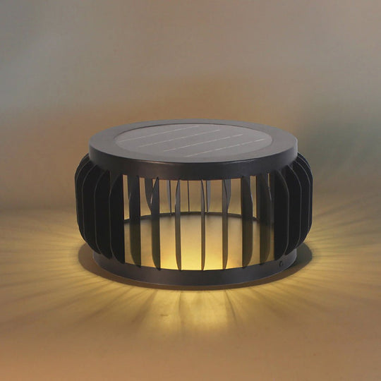 Modern Outdoor Waterproof Solar LED Garden Lamp with Three-Color Dimming