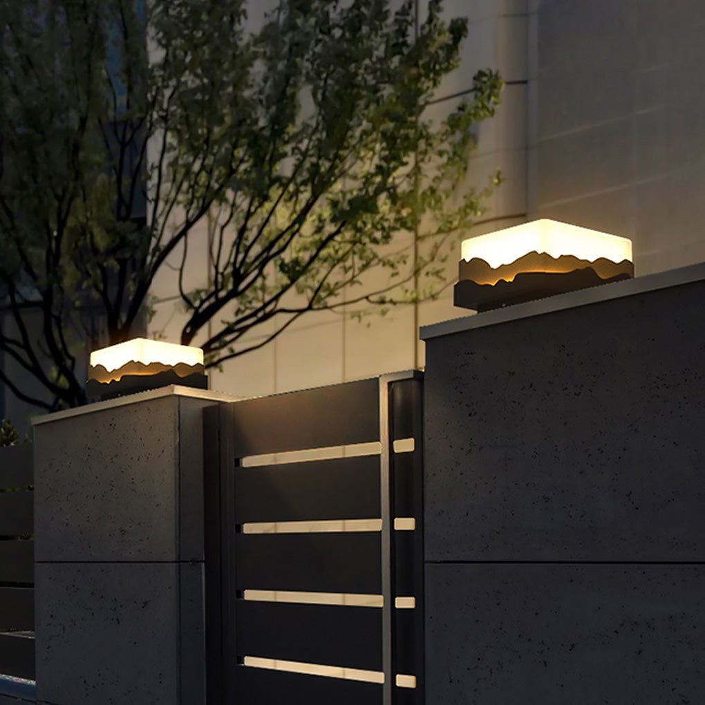 Outdoor Solar LED Waterproof Fence Post Light with Mountain Design