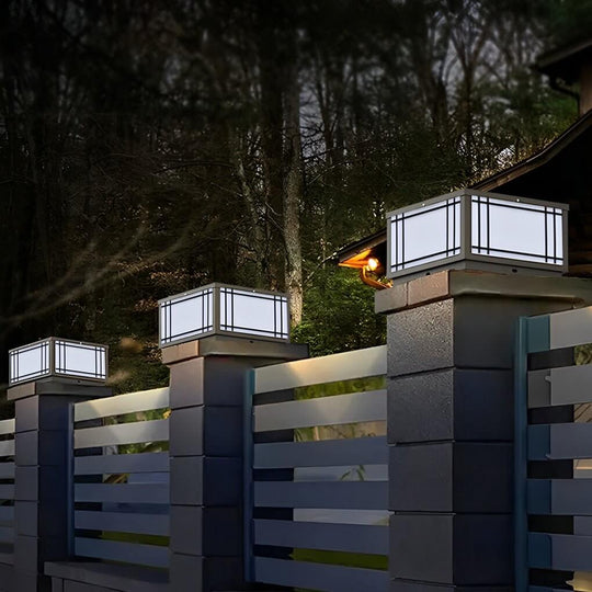 Retro Grilles Waterproof LED 3 Step Dimming Solar Fence Post Lights