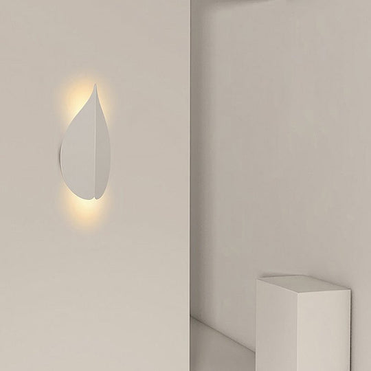 Modern Leaf Shaped LED Wall Sconce