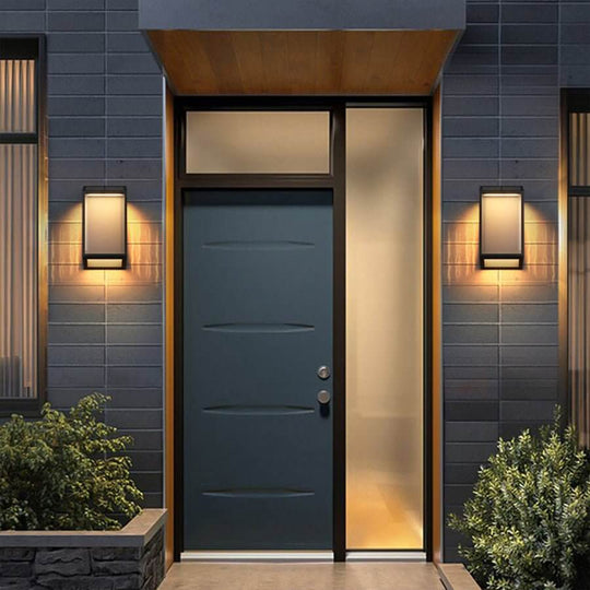 Vertical Acrylic LED Wall Lamp for Outdoor Lighting